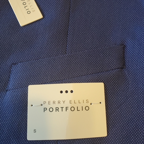 New Perry Ellis vest. Size small. Blue pin dot. - Picture 4 of 9